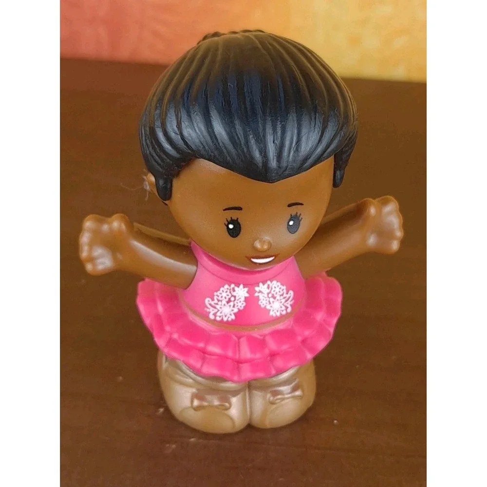 Fisher Price Little People  BARBIE African American  Girl Ballerina 2022